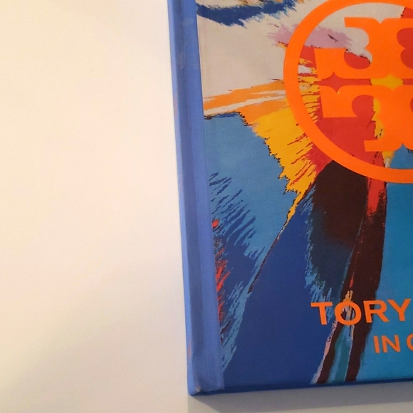 Tory Burch : In Color Book (Pre Loved) - Picture 3 of 3